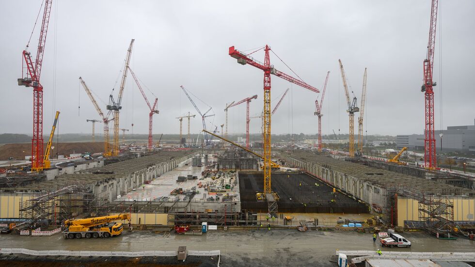 Der Bau der Chipfabrik von TSMC und Partnern in Dresden liegt im Zeitplan. Der Bau der Chipfabrik von TSMC und Partnern in Dresden liegt im Zeitplan.
