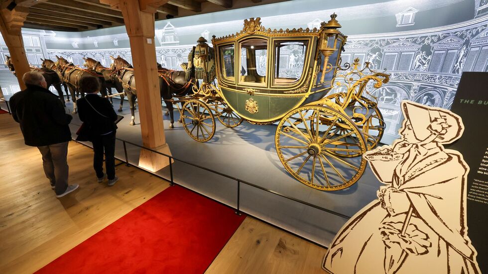 Der Galawagen des Sächsischen Hofes aus dem Jahr 1876/77 ist eines der Exponate im neu konzipierten Kutschenmuseum auf Schloss Augustusburg.