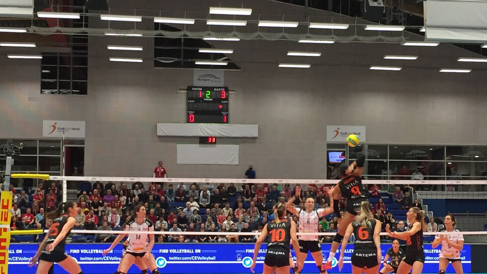 DSC verliert zum Champions-League-Auftakt DSC verliert zum Champions-League-Auftakt