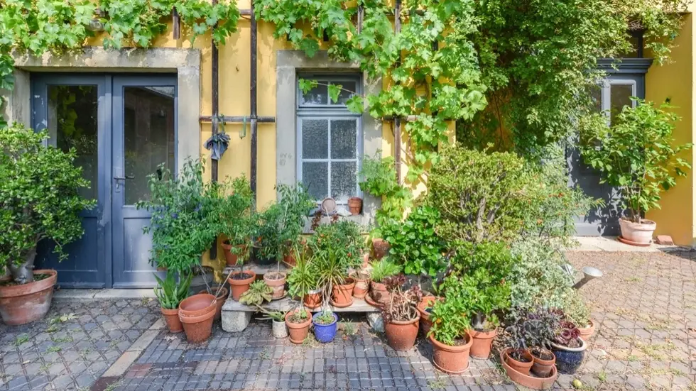 Ein schöner Hinterhof an der Sebnitzer Straße Ein schöner Hinterhof an der Sebnitzer Straße