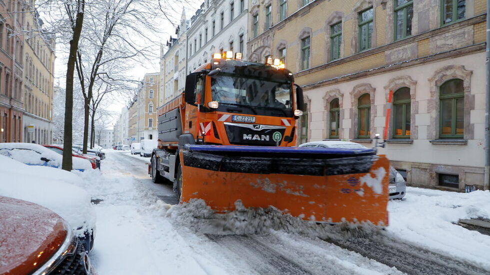 Der harte Sparkurs der Stadt trifft nun auch den Winterdienst. Dieser soll sich künftig nur noch auf das Allernötigste beschränken.