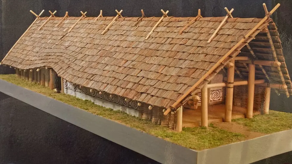 So könnte das über 7.000 Jahre alte Langhaus aus der Jungsteinzeit in Möckern ausgesehen haben. So könnte das über 7.000 Jahre alte Langhaus aus der Jungsteinzeit in Möckern ausgesehen haben.