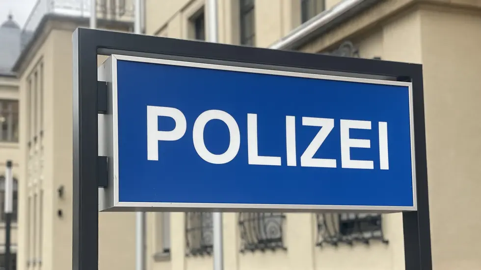 Schild an Zwickauer Polizeidirektion