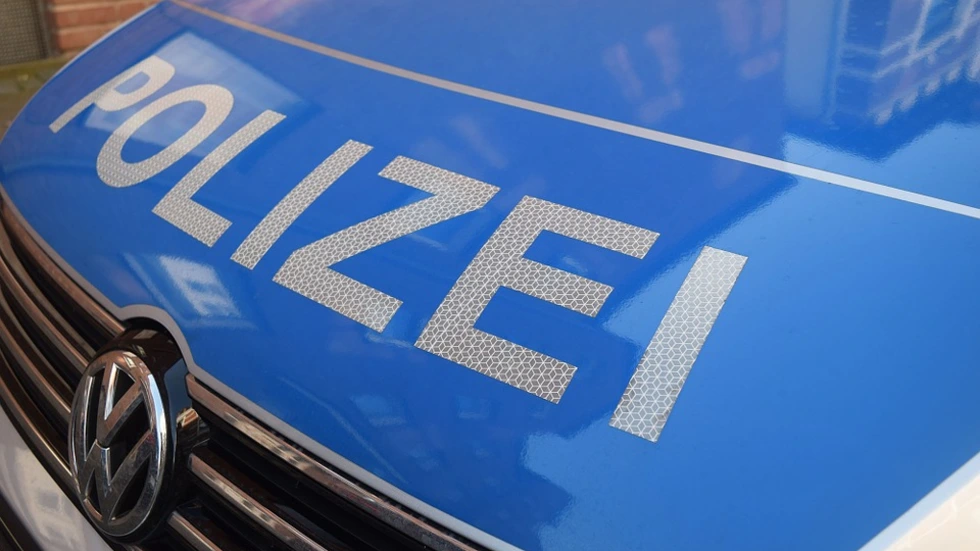 Die Polizei war im Einsatz und sperrte das Gebiet. Die Polizei war im Einsatz und sperrte das Gebiet.