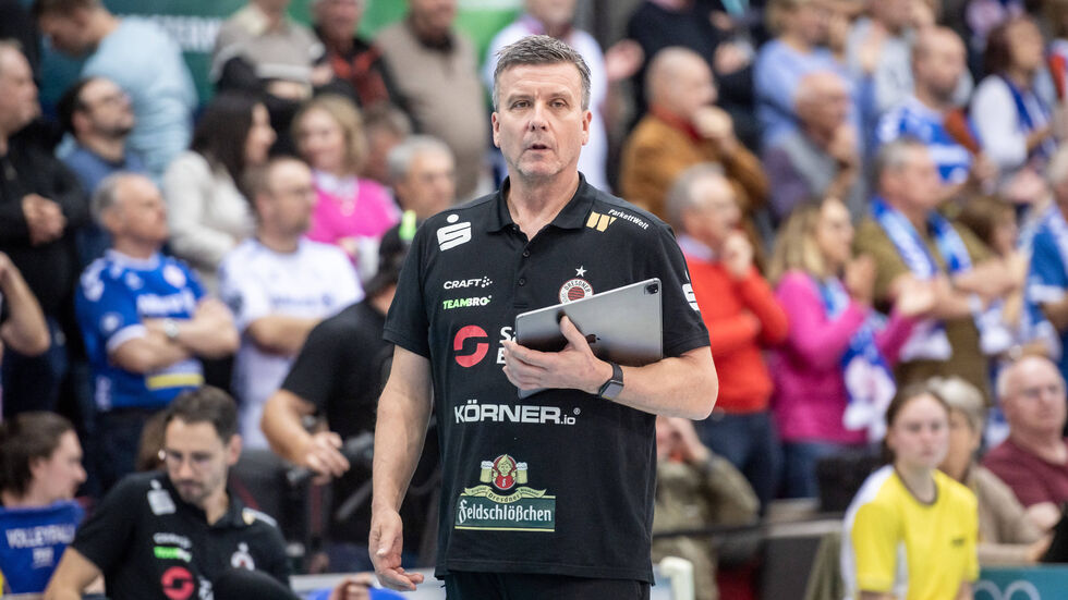 Die DSC Volleys von Trainer Alex Waibl müssen im Europacup die Segel streichen  Die DSC Volleys von Trainer Alex Waibl müssen im Europacup die Segel streichen