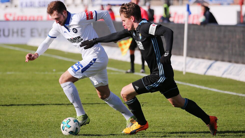 Der CFC unterliegt in Karlsruhe mit 0:2 (Foto: imago/Pressefoto Baumann)