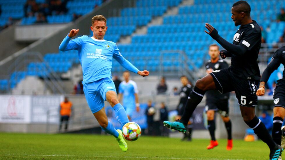 Der CFC um Erik Tallig spielt 1:1 gegen Uerdingen. Der CFC um Erik Tallig spielt 1:1 gegen Uerdingen.