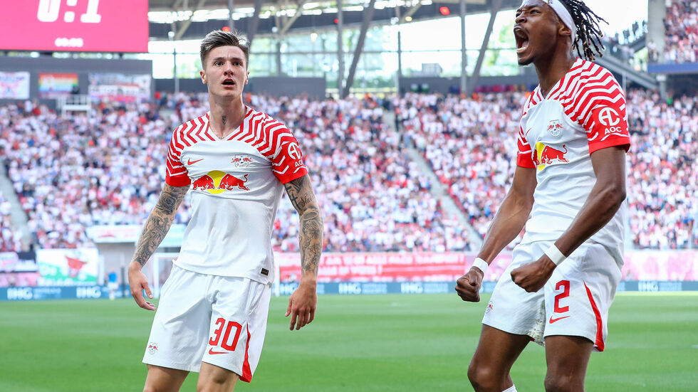 Benjamin Sesko und Mohamed Simakan feiern den Ausgleich Benjamin Sesko und Mohamed Simakan feiern den Ausgleich