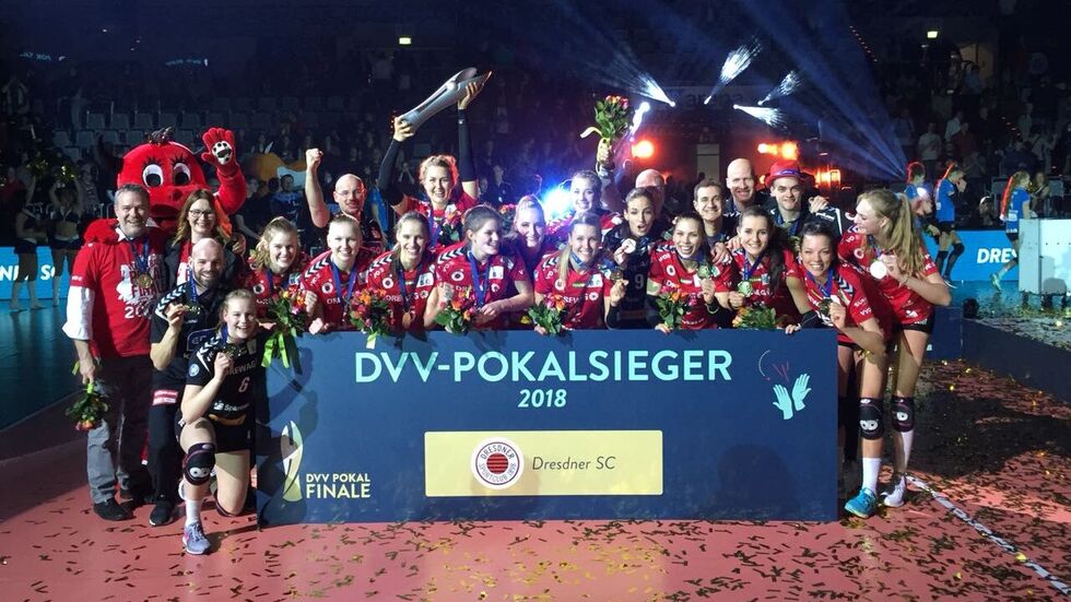 Die DSC-Volleyballerinnen haben zum fünften Mal den DVV-Pokal gewonnen