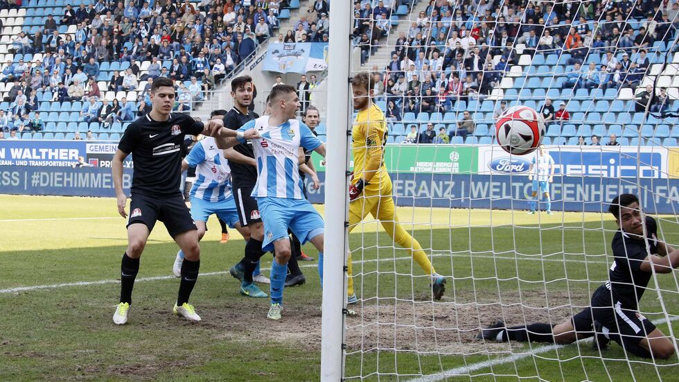 Der CFC schlägt das Tabellenschlusslicht Rathenow mit 3:0.