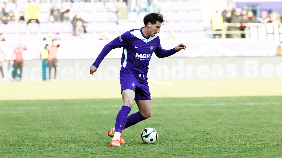 Schockdiagnose für Ricky Bornschein: Dem Stürmer wurde am Dienstag ein Tumor entfernt. Schockdiagnose für Ricky Bornschein: Dem Stürmer wurde am Dienstag ein Tumor entfernt.