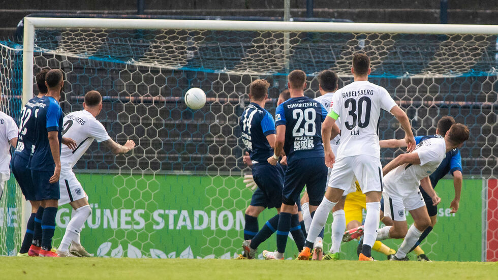 Sven Reimann (Babelsberg) erzielt in der Nachspielzeit das 1:2 aus CFC-Sicht