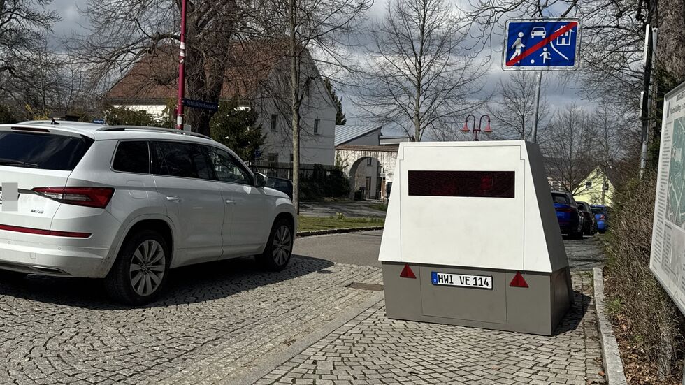 Enforcement Trailer am Planitzer Schlosspark Enforcement Trailer am Planitzer Schlosspark