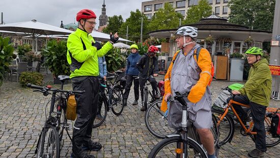 Zwischenhalt auf dem Postplatz.