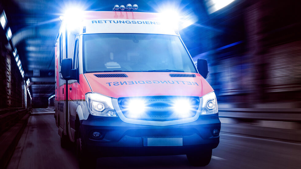 Ein Kohlegrill wurde für mehrere Senioren in Cottbus zum Verhängnis. (Symbolbild)