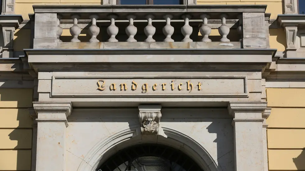 Der Eingang vom Leipziger Landgericht (Symbolbild).