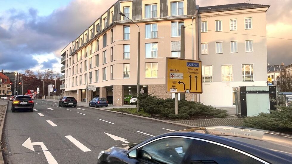 Es geht um die Fläche in der Bildmitte.