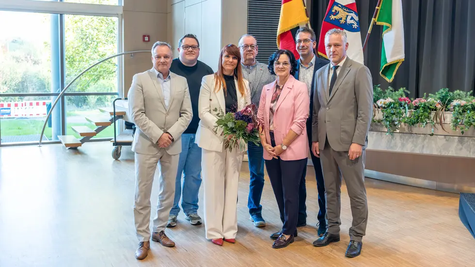 Künftige Vize-Landrätin Nadine Markstein-Winkler, Fraktionsvorsitzende und Landrat kurz nach der Wahl Künftige Vize-Landrätin Nadine Markstein-Winkler, Fraktionsvorsitzende und Landrat kurz nach der Wahl