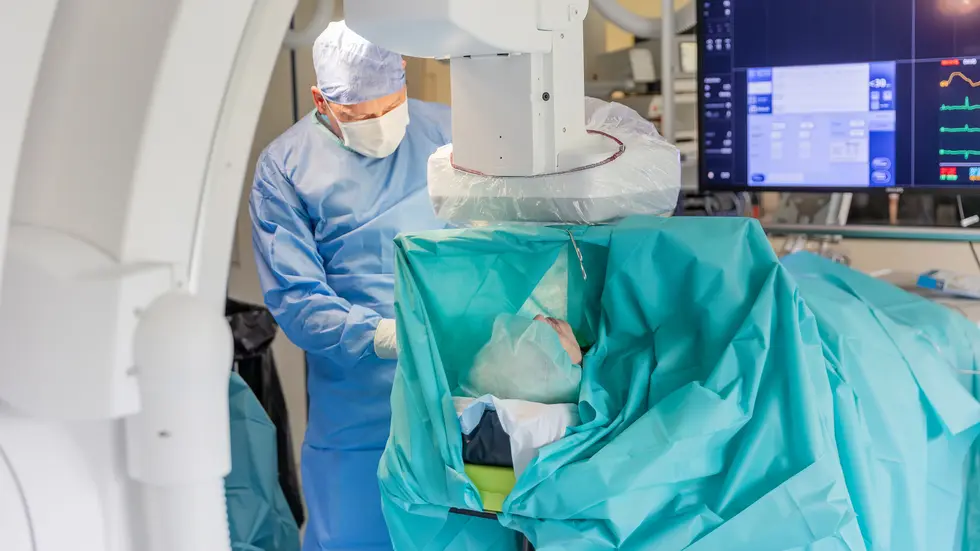 Das Team rund um Chefarzt Dr. med. Thomas Ketteler freut sich über den weiteren Ausbau des Leistungsspektrums. Das Team rund um Chefarzt Dr. med. Thomas Ketteler freut sich über den weiteren Ausbau des Leistungsspektrums.