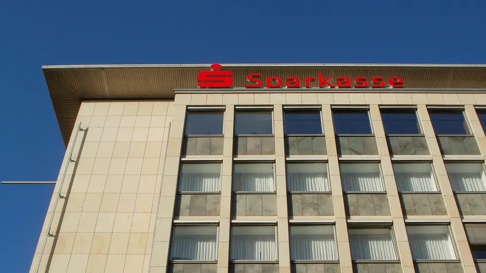 Mehr Geld für Vereine: Die Sparkasse Chemnitz vergibt 2026 über 30.000 Euro. Bewerbungen sind bis zum 31. August möglich.