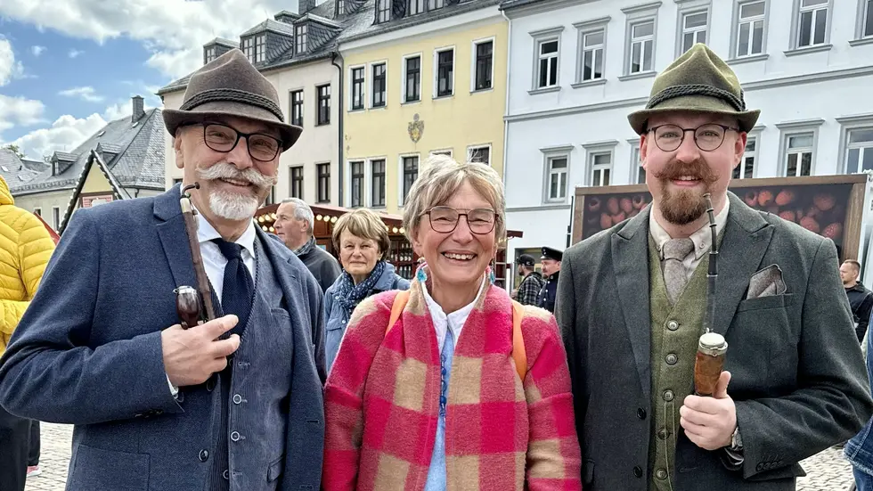 Bis zum 5. Juni präsentieren Fans in den sozialen Netzwerken ihre “Anton-Günther-Gedächtnisbärte”.