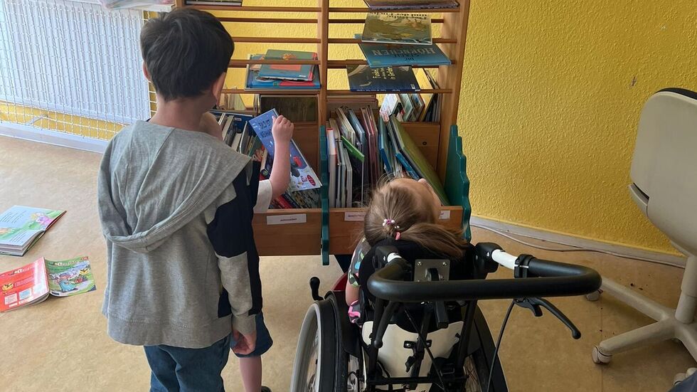 Auch behinderte Kinder werden hier bestens gefördert. Auch behinderte Kinder werden hier bestens gefördert.