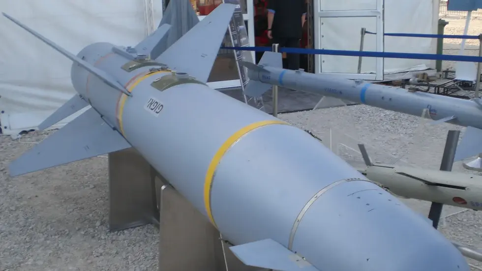 Symbolbild: Es zeigt einen Marschflugkörper (AGM-142) der israelischen Armee. Symbolbild: Es zeigt einen Marschflugkörper (AGM-142) der israelischen Armee.