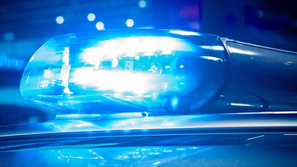 Nach einem Randale-Video vom Schloßberg sucht die Kripo Chemnitz Zeugen und mögliche Geschädigte. Bisher haben sich kaum Zeugen gemeldet. Nach einem Randale-Video vom Schloßberg sucht die Kripo Chemnitz Zeugen und mögliche Geschädigte. Bisher haben sich kaum Zeugen gemeldet.