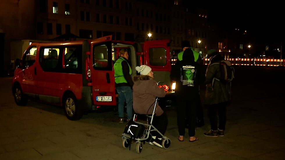 Mobile Suppenküche tourt durch Görlitz.