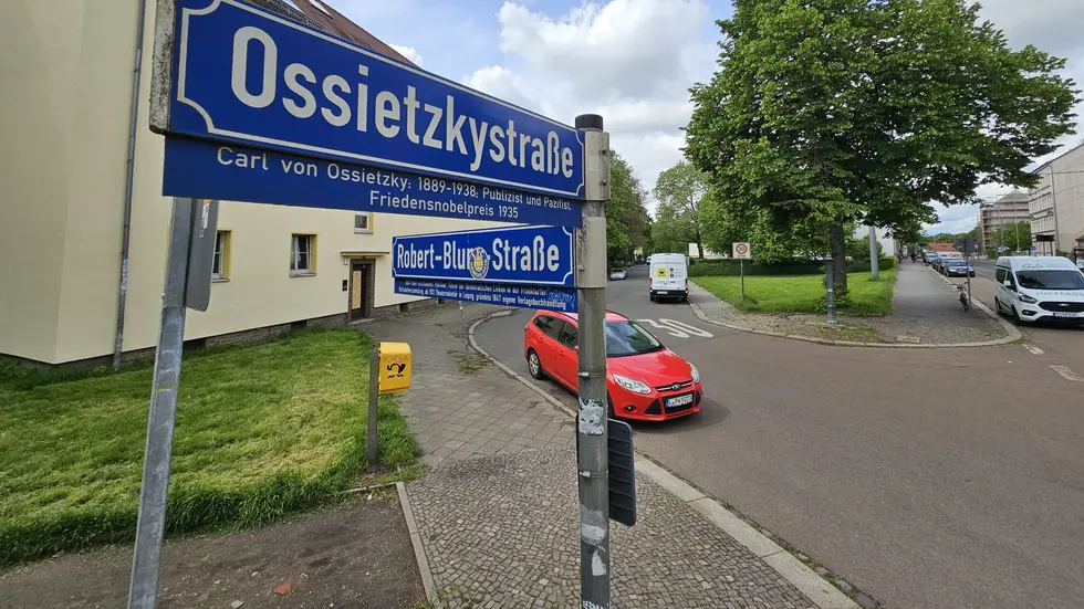 An dieser Ecke ist der Unfall passiert. An dieser Ecke ist der Unfall passiert.