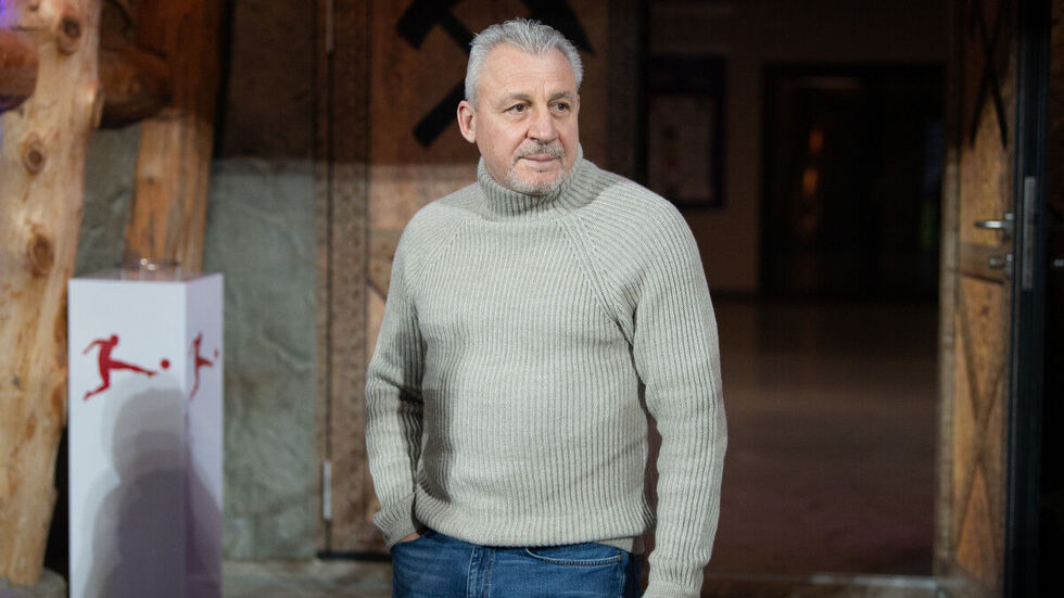 Pavel Dotchev ist nicht länger Chefcoach bei den Veilchen. Pavel Dotchev ist nicht länger Chefcoach bei den Veilchen.