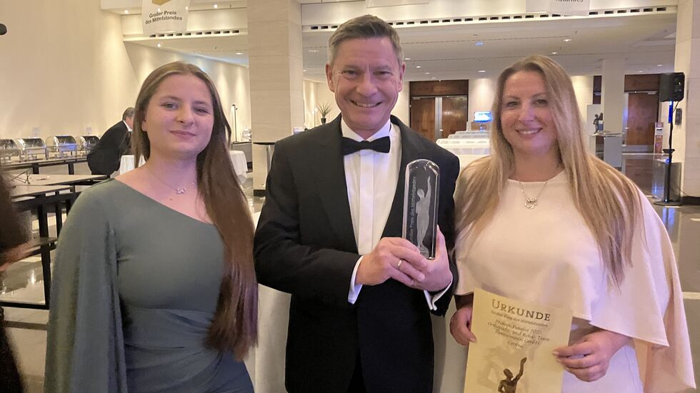 Sofia, Jörg und Jana Zimmermann - ganz in Familie bei der Auszeichnungsveranstaltung in Düsseldorf.