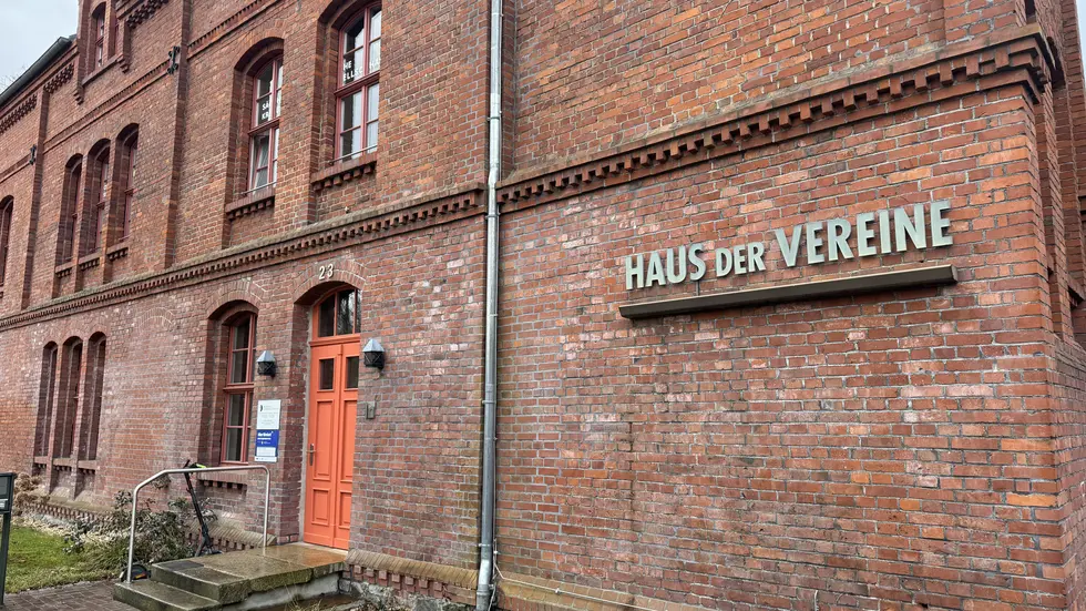 Im Haus der Vereine hat die Sächsische Krebsgesellschaft ihren Sitz. Im Haus der Vereine hat die Sächsische Krebsgesellschaft ihren Sitz.