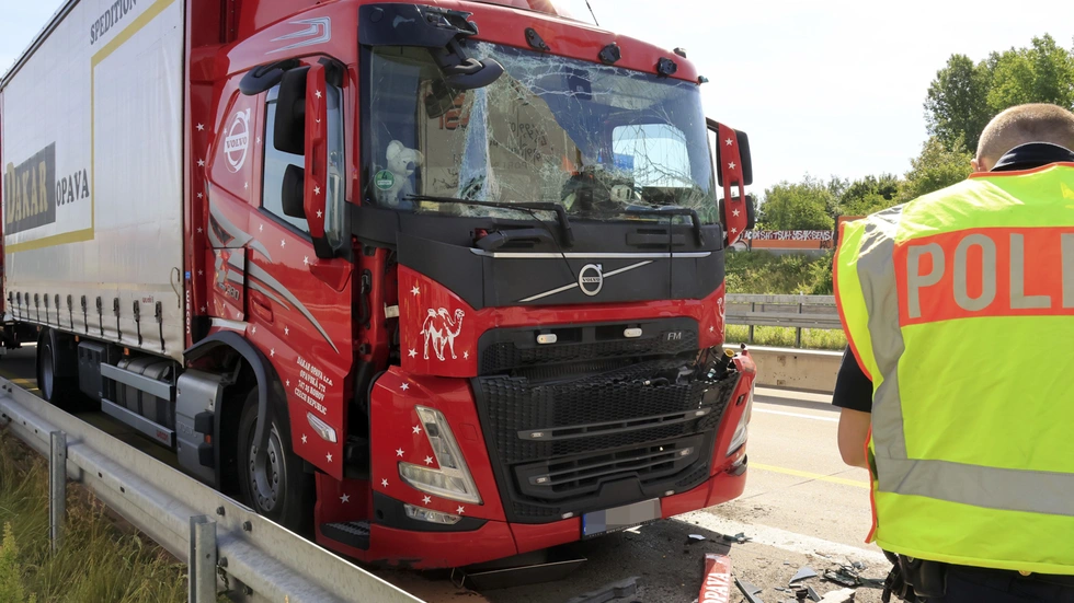 Durch den Unfall bildete sich ein langer Stau auf der A4 Durch den Unfall bildete sich ein langer Stau auf der A4