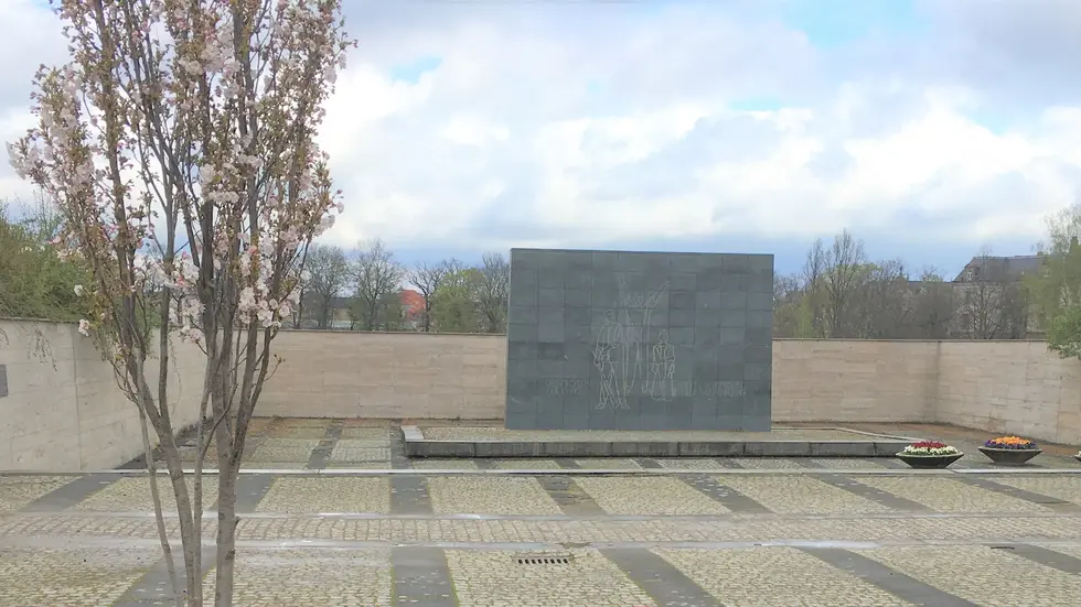 Das Mahnmal war in der Vergangenheit immer wieder Ziel von Vandalen. 