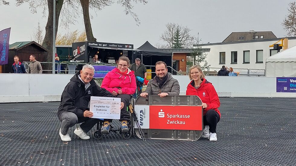 Mit Unterstützung der Zwickauer Sparkasse konnte ein Eisgleiter für Rollstuhlfahrer angeschafft werden.