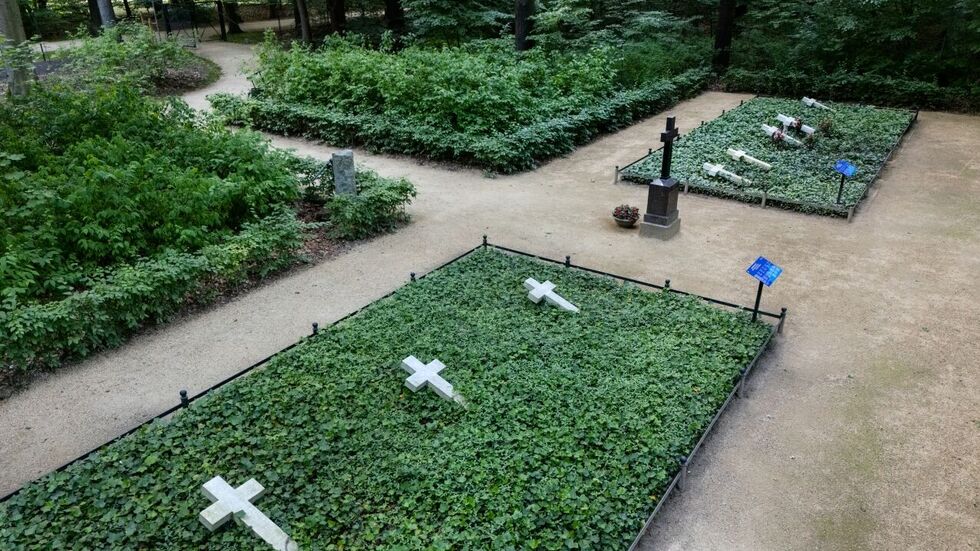 Erbbegräbnis im Branitzer Park Erbbegräbnis im Branitzer Park