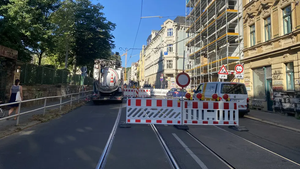 Die Demmeringstraße wurde in dem Bereich voll gesperrt. Die Demmeringstraße wurde in dem Bereich voll gesperrt.