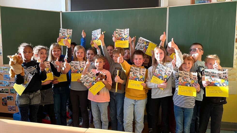 Die Schüler der Klasse 4b der 51. Grundschule haben die Broschüre vorab getestet
Die Schüler der Klasse 4b der 51. Grundschule haben die Broschüre vorab getestet