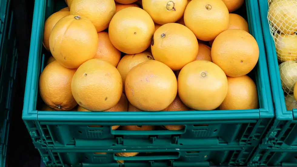 Die Staatsanwaltschaft Chemnitz hat eine Razzia gegen Clan-Kriminalität veranlasst. 300 Beamte durchsuchten 52 Objekte. Im Fokus: Supermarkt-Boxen, Hehlerei und Steuerbetrug.