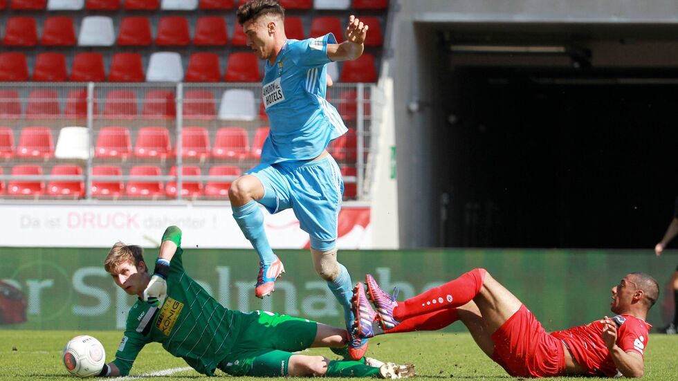 Der CFC feiert einen enorm wichtigen Sieg im Abstiegskampf. Der CFC feiert einen enorm wichtigen Sieg im Abstiegskampf.