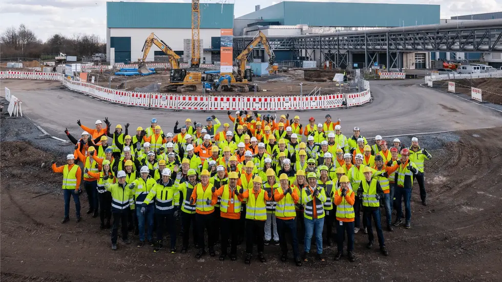 Am Dienstag wurde auf dem Firmengelände der symbolische Start der Bauarbeiten gefeiert
