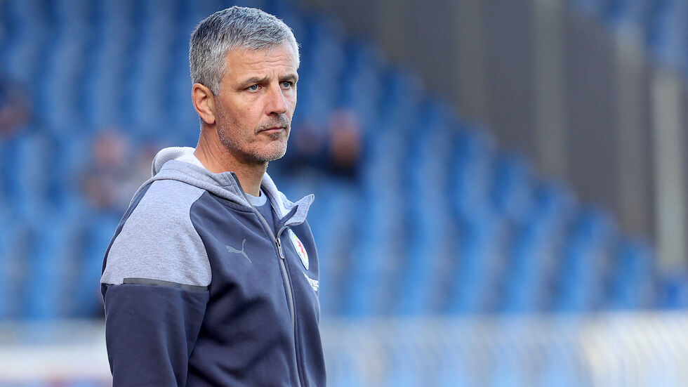 Zum Trainingsauftakt am 2. Januar übernimmt Jens Härtel als Chefcoach die Veilchen. Zum Trainingsauftakt am 2. Januar übernimmt Jens Härtel als Chefcoach die Veilchen.