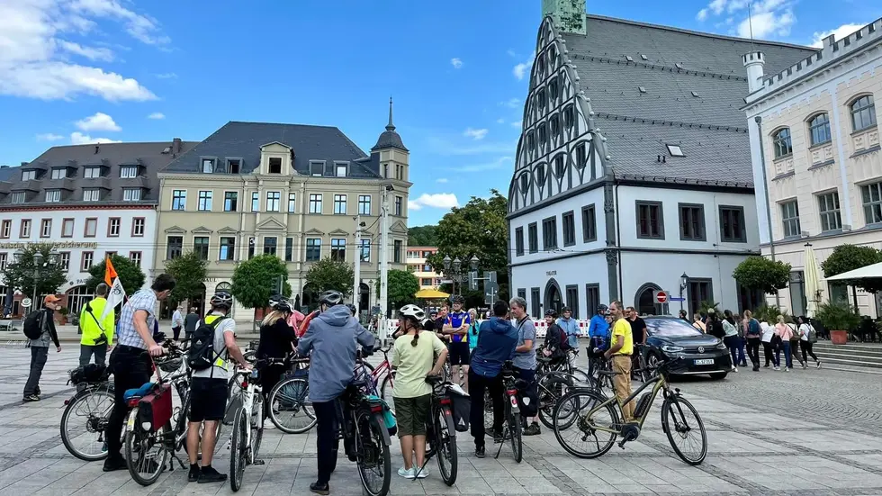 Im vergangenen Jahr haben knapp 700 Zwickauer am Stadtradeln teilgenommen und ihre Kilometer für Zwickau gesammelt.