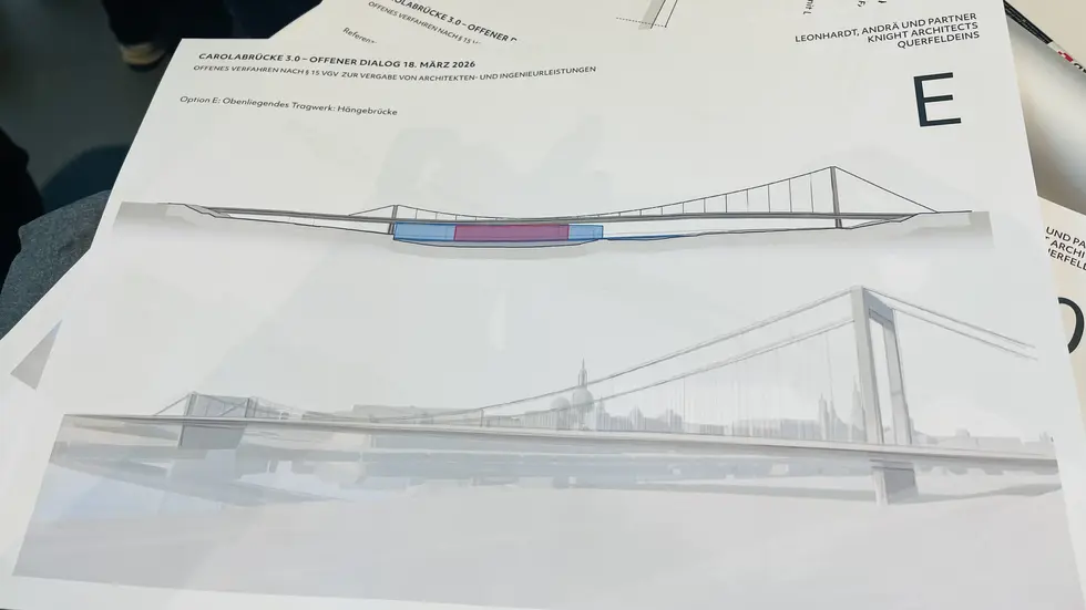 Auch so eine Elbquerung, ähnlich der New Yorker Brooklyn Bridge stand zur Debatte, würde aber die Stadtsilhouette durchschneiden