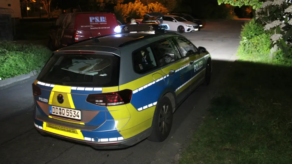 Ein Streifenwagen am Brandort. Ein Streifenwagen am Brandort.