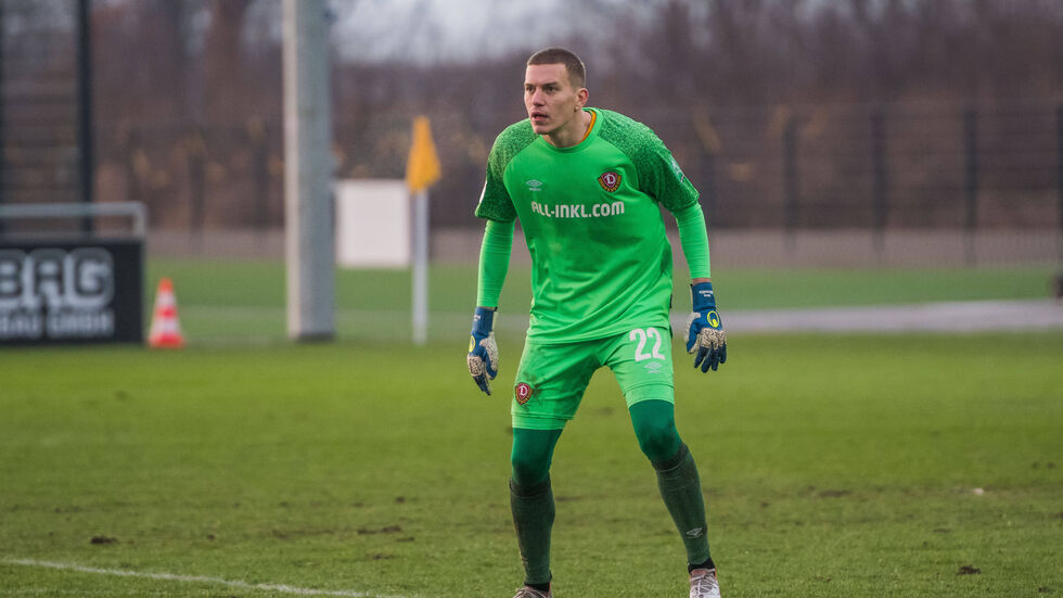 Anton Mitryushkin stand für den verletzten Kevin Broll im Dynamo-Tor