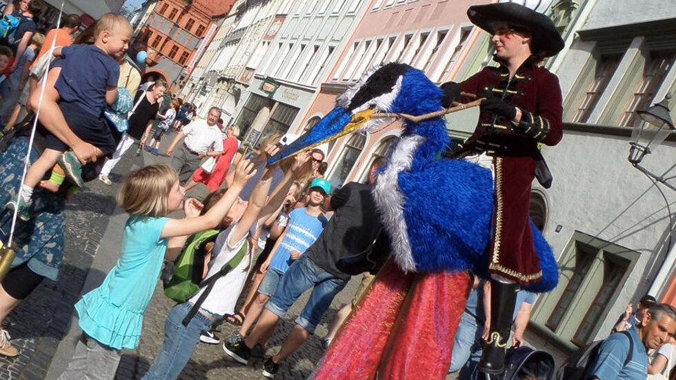 Gefördert wird auch das Internationale Straßentheaterfestival ViaThea Görlitz/Zgorzelec.