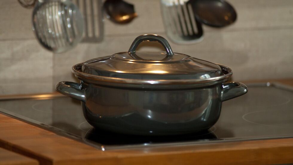 Ein Renter legte in Chemnitz 52.500 Euro in einen Kochtopf - und stellte ihn vor die Tür!