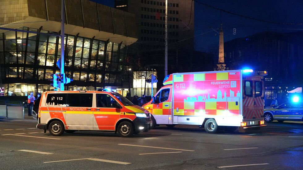 Am frühen Abend des 07.03.26 bricht der Mann plötzlich zusammen.